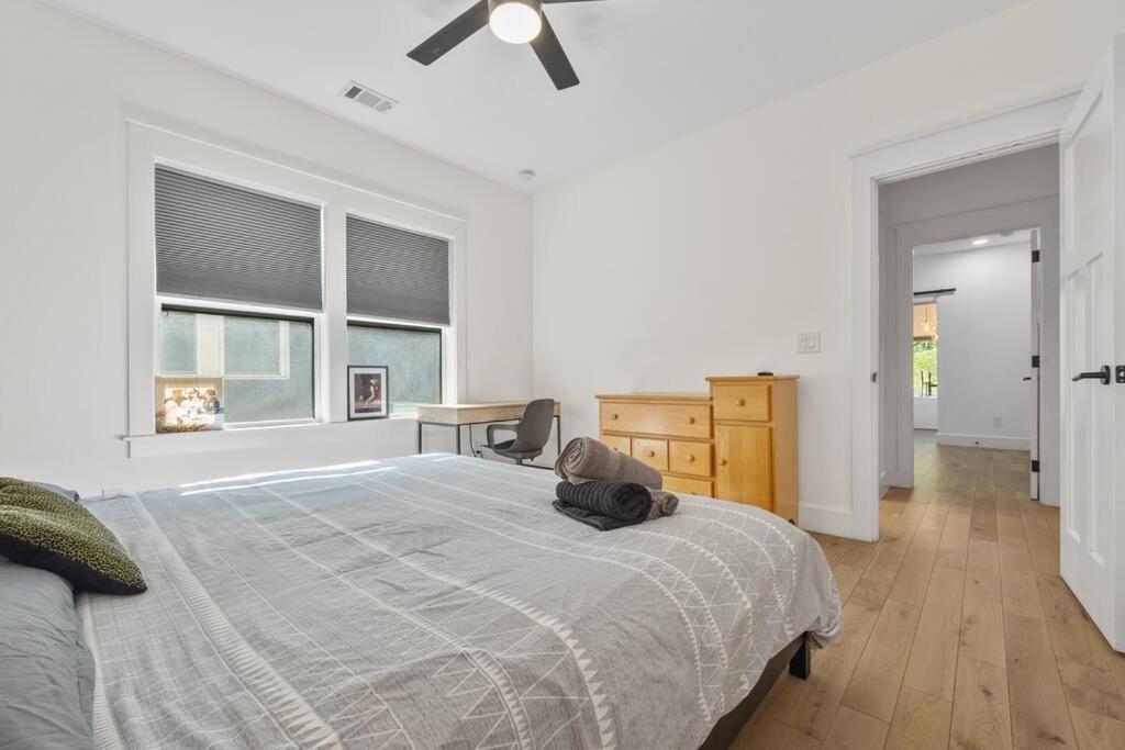 Designer Home: King Beds, Luxe Bath+Free Parking! Atlanta Exterior foto